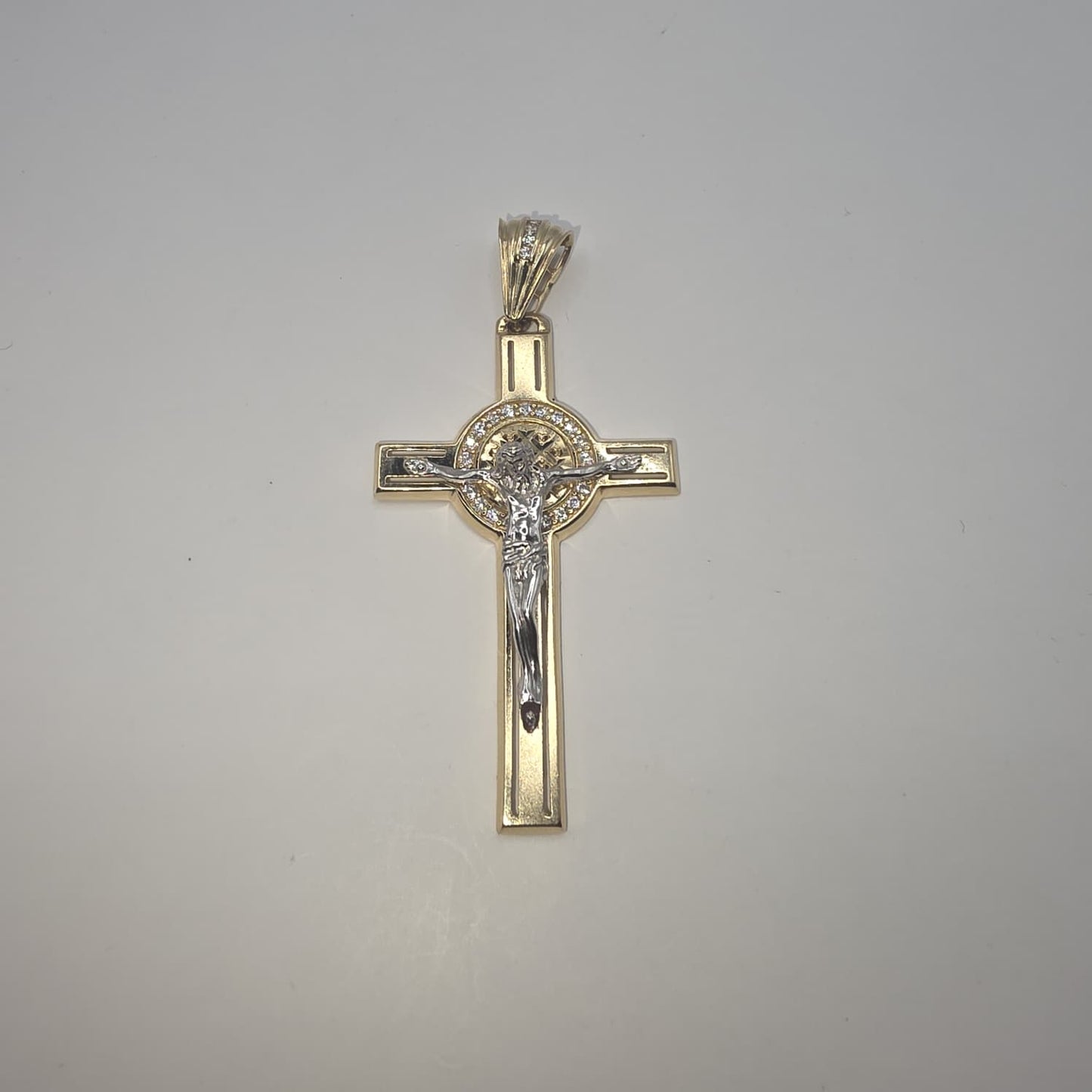 CHRIST PENDANT 14K