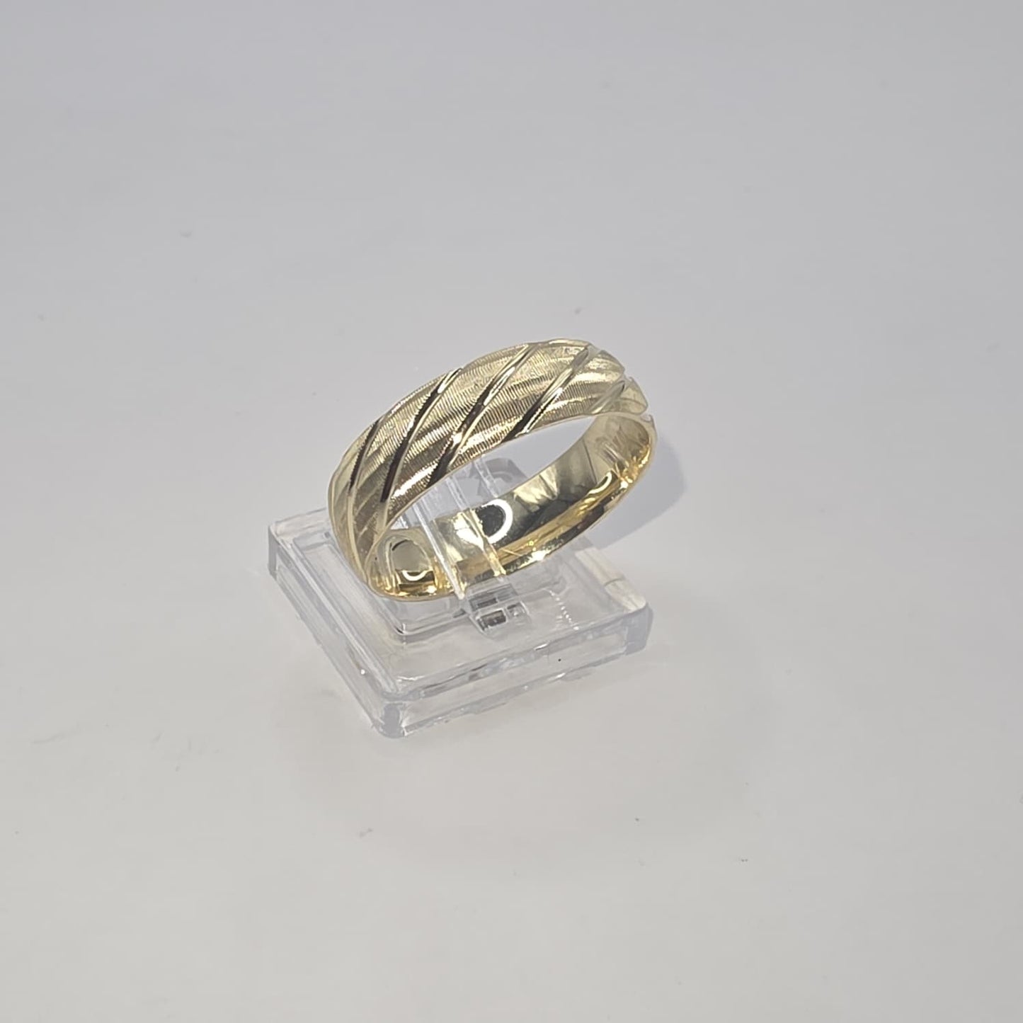 WEDDING BAND RING 10K