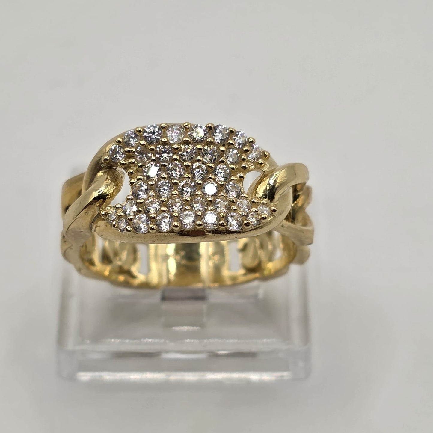 WOMAN RING