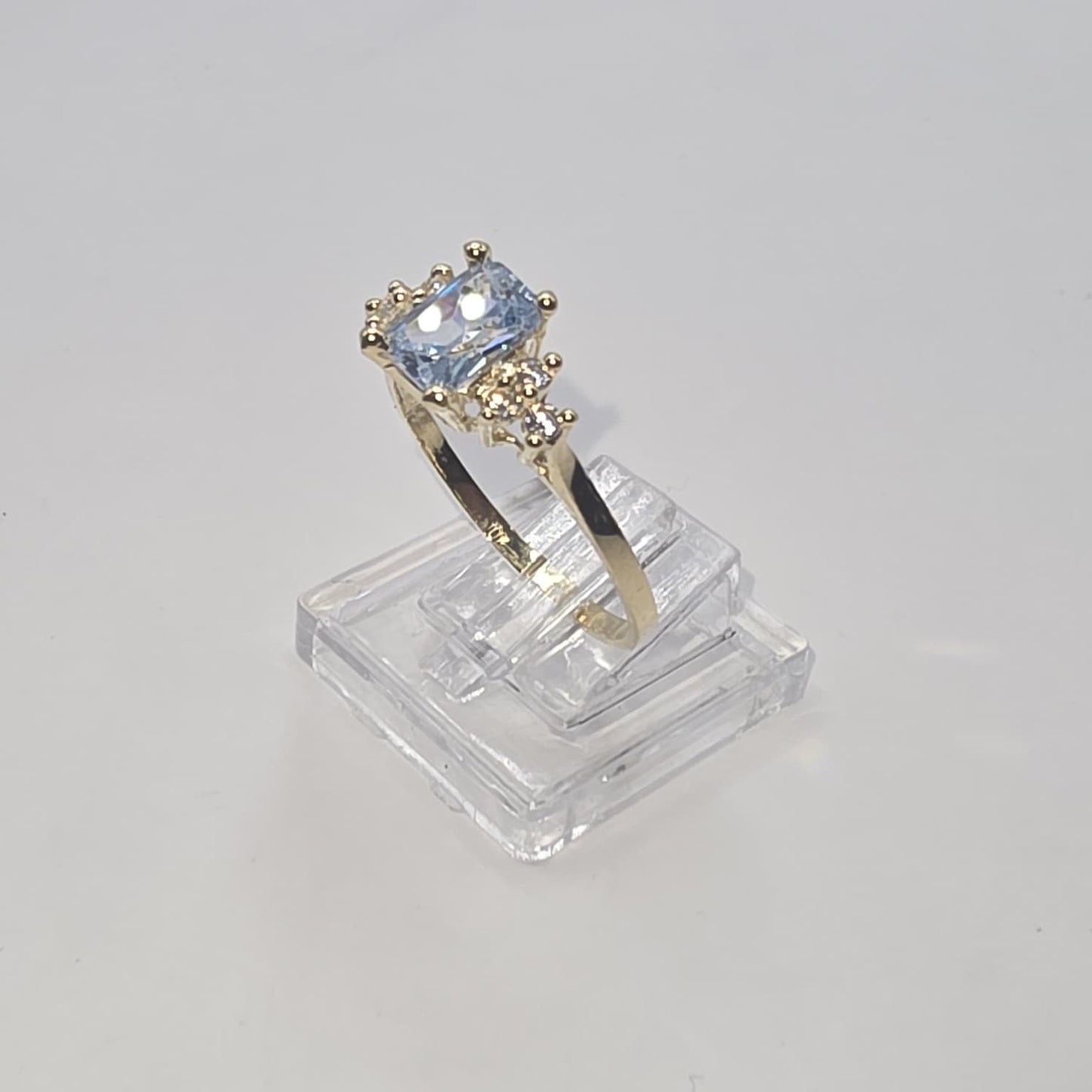 AQUAMARINE RING 10K