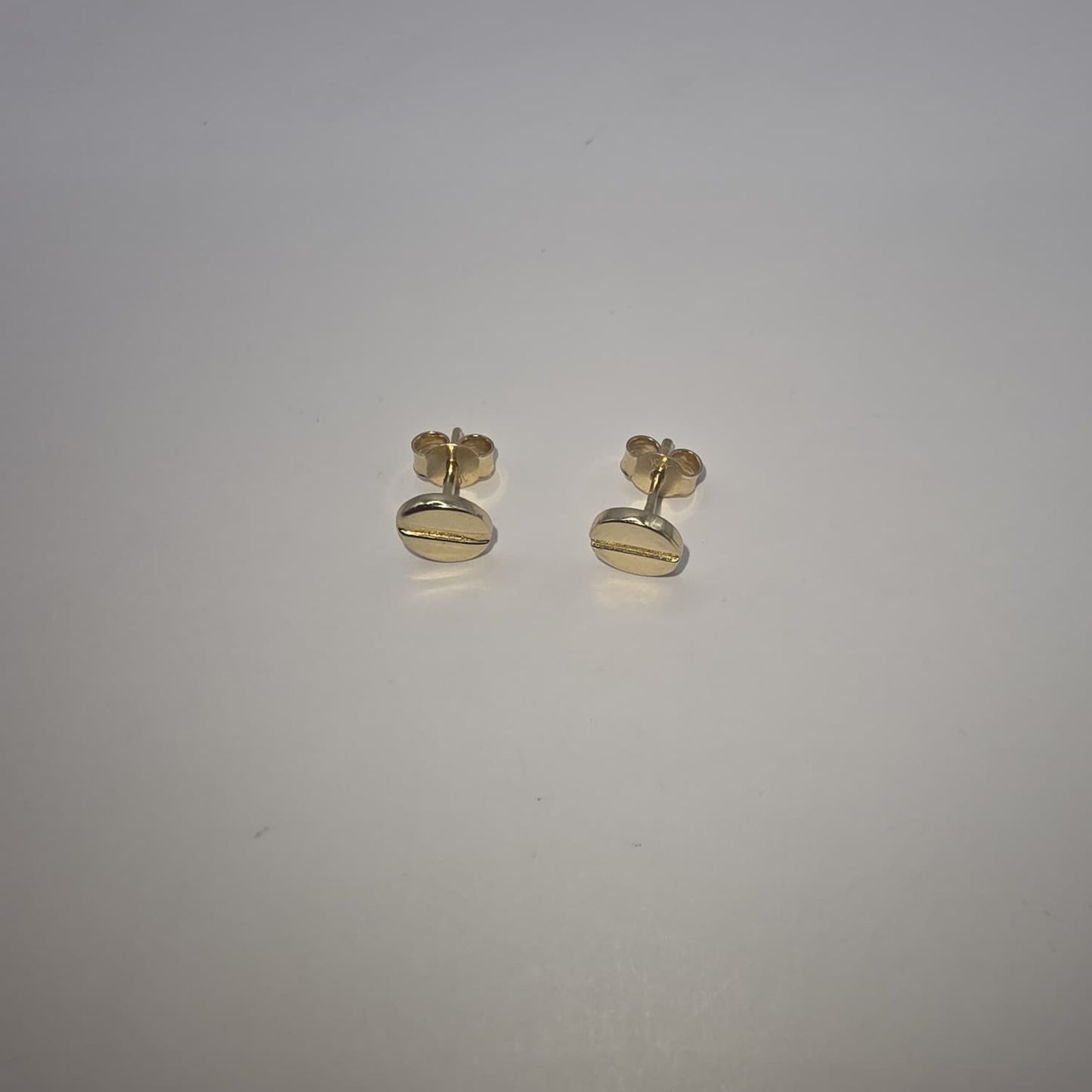 SCREW STUD EARRING 10K
