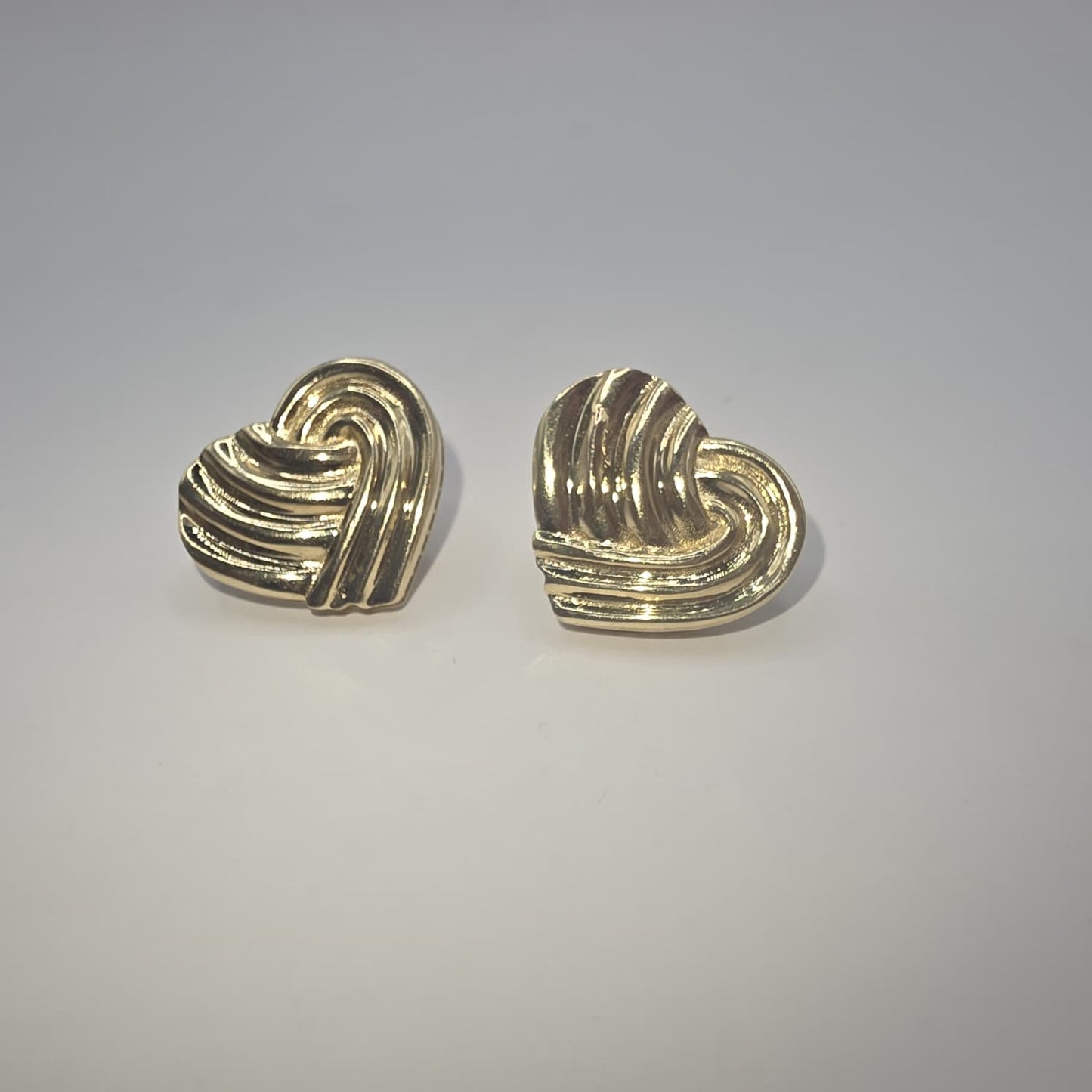 HEART STUD EARRING 10K