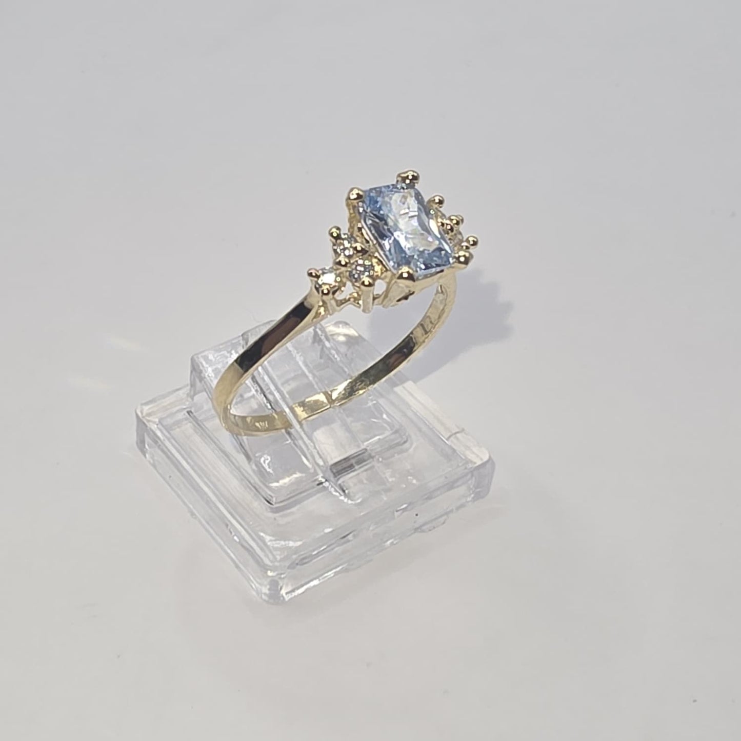 AQUAMARINE RING 10K