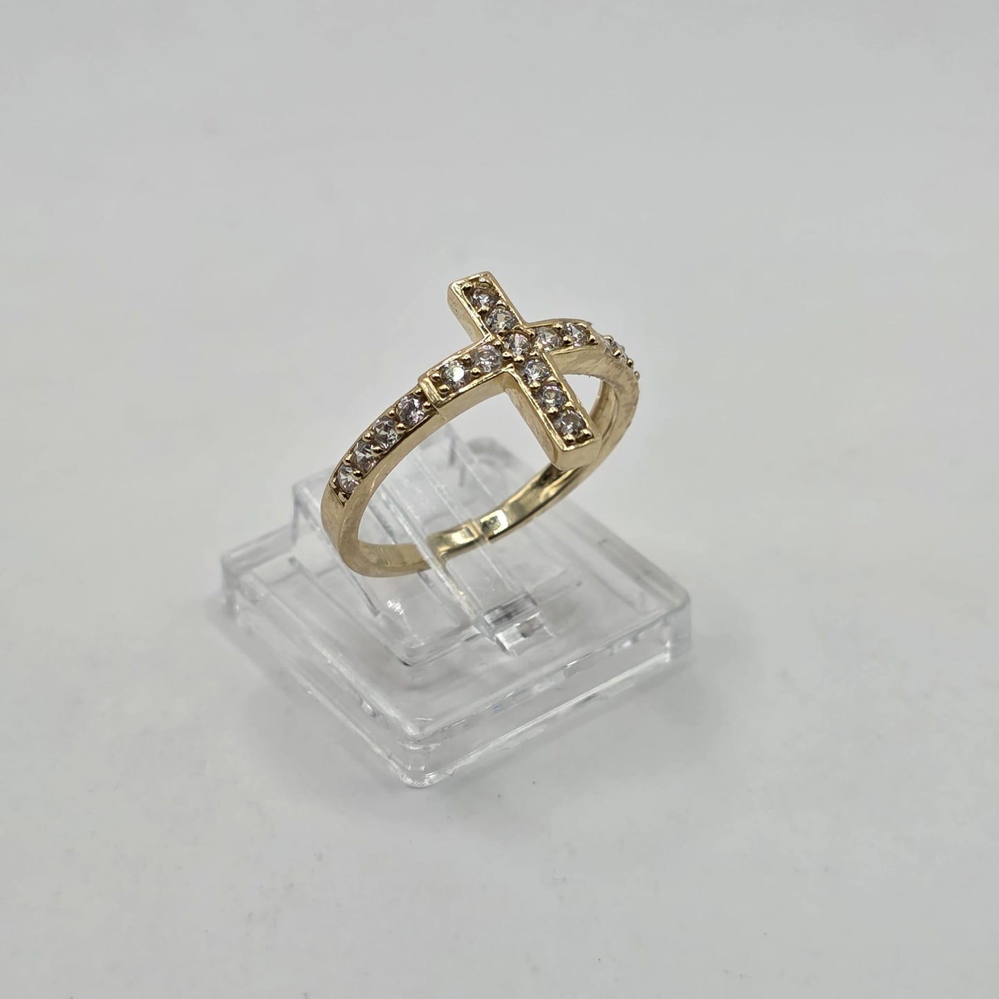 WOMAN RING