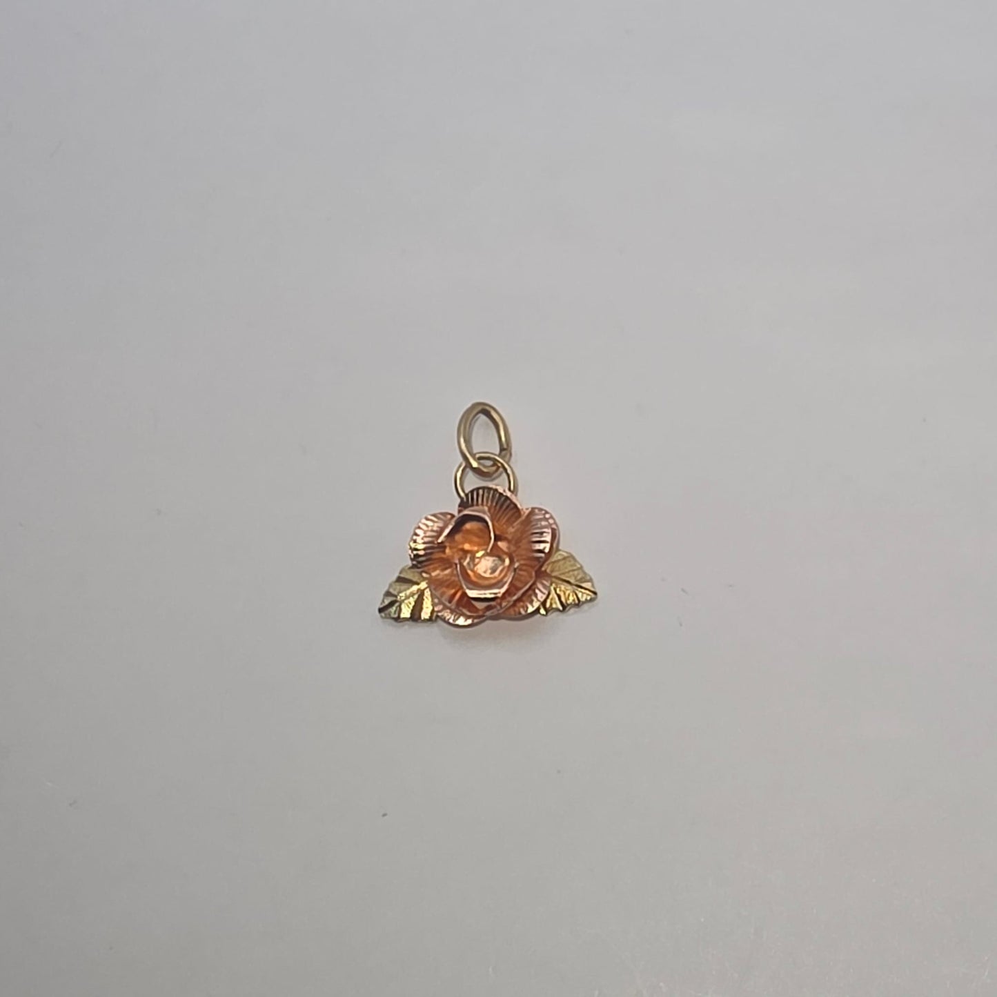 FLOWER PENDANT 10K