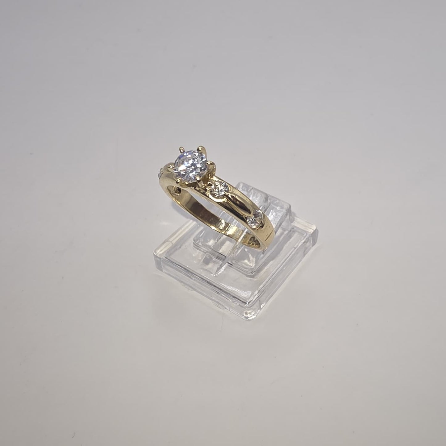 ENGAGEMENRT RING 10K