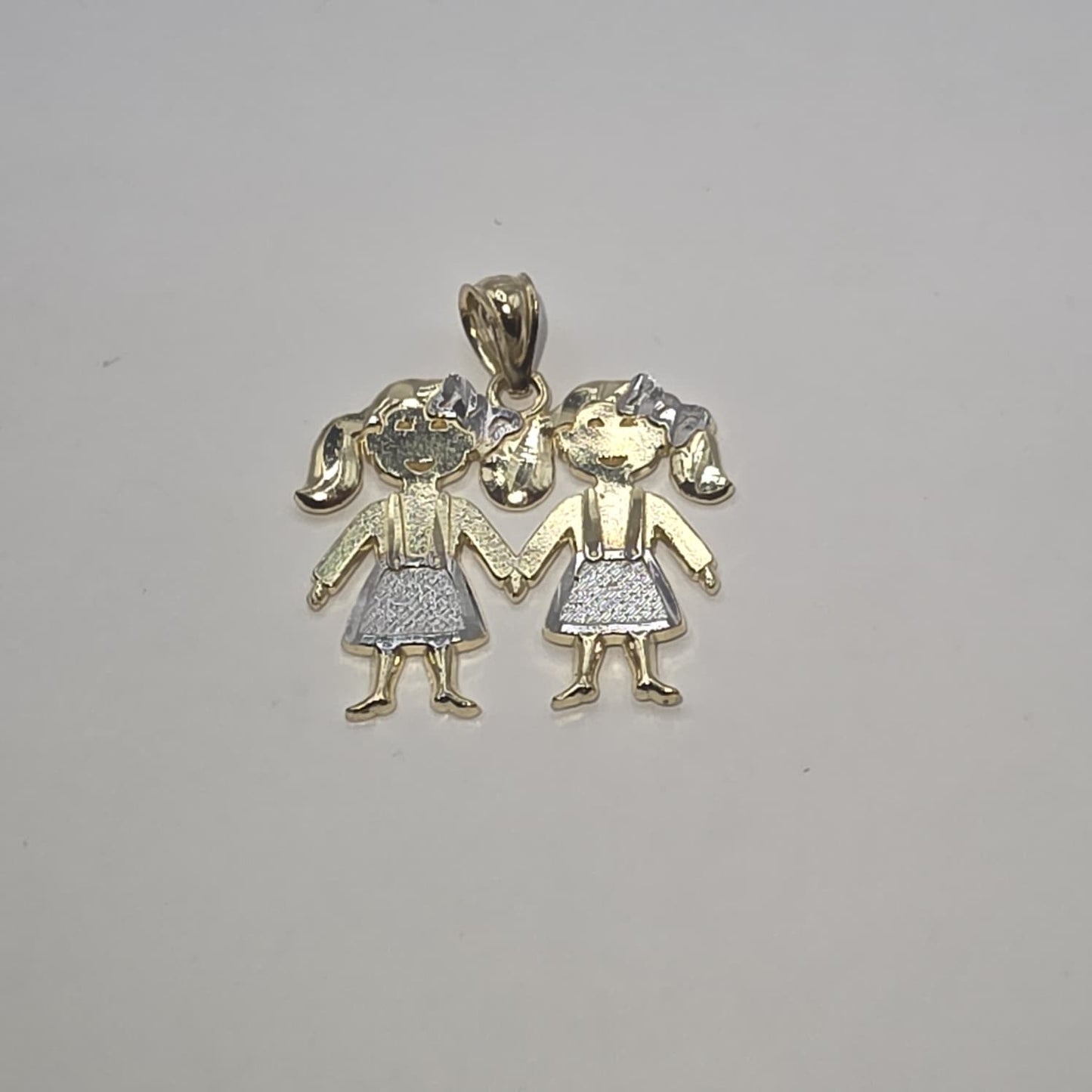 CHILDREN PENDANT 10K