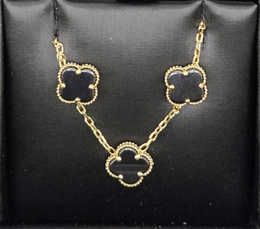V&C CLOVER NECKLACE AND EARRING SET BLACK