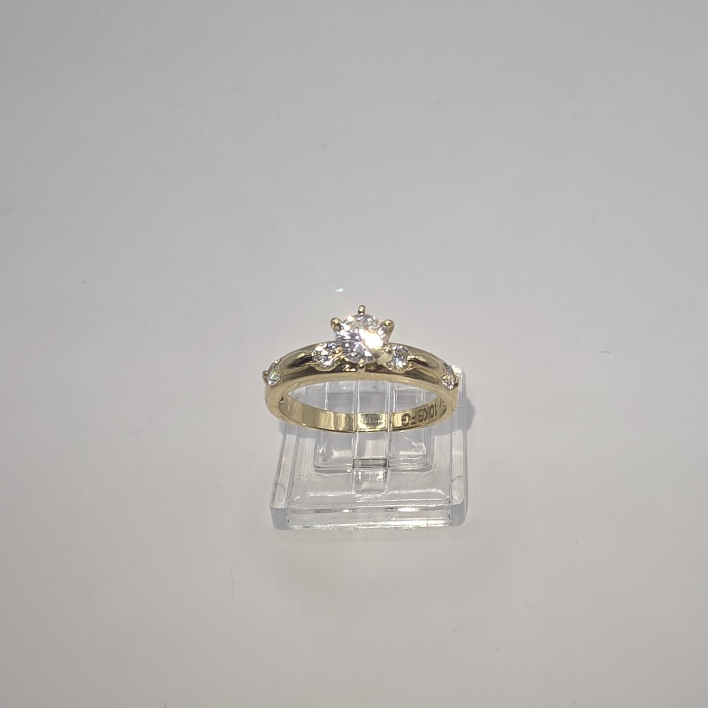 ENGAGEMENRT RING 10K