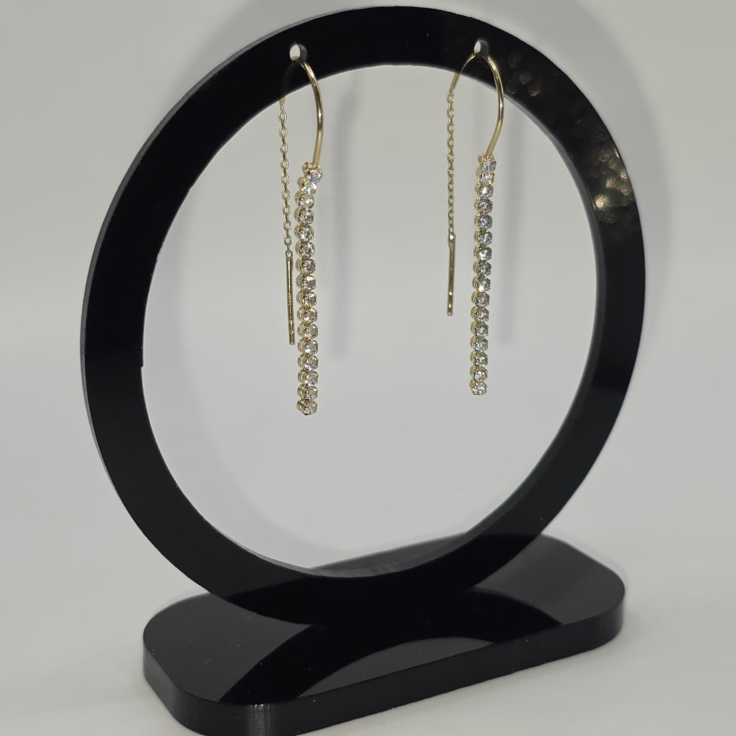 WOMAN'S STUD EARRING