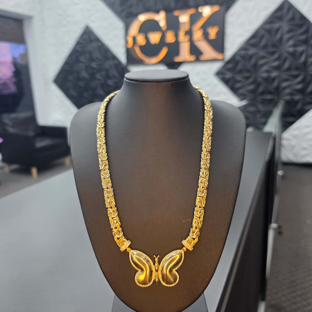 BUTTERFLY NECKLACE 10K
