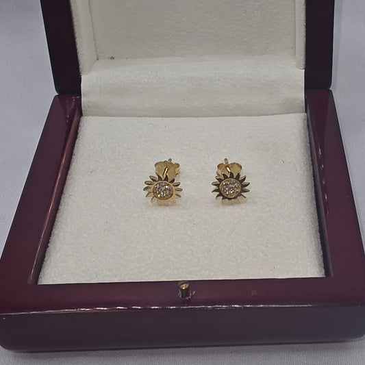 FLOWER STUD EARRING 10K