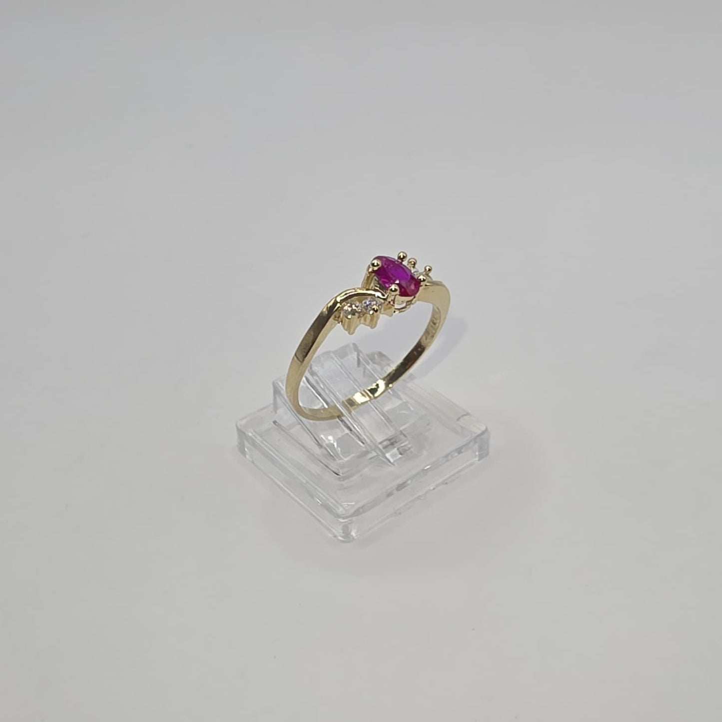 RED STONE RING 10K
