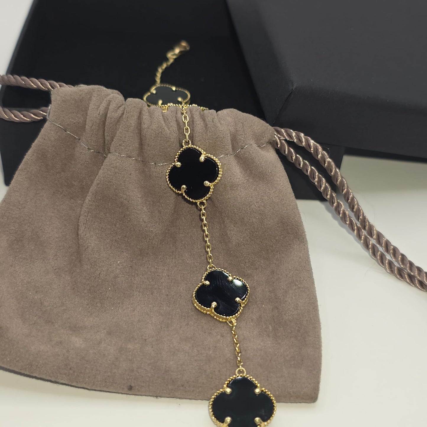 BLACK CLOVER BRACELET 10K