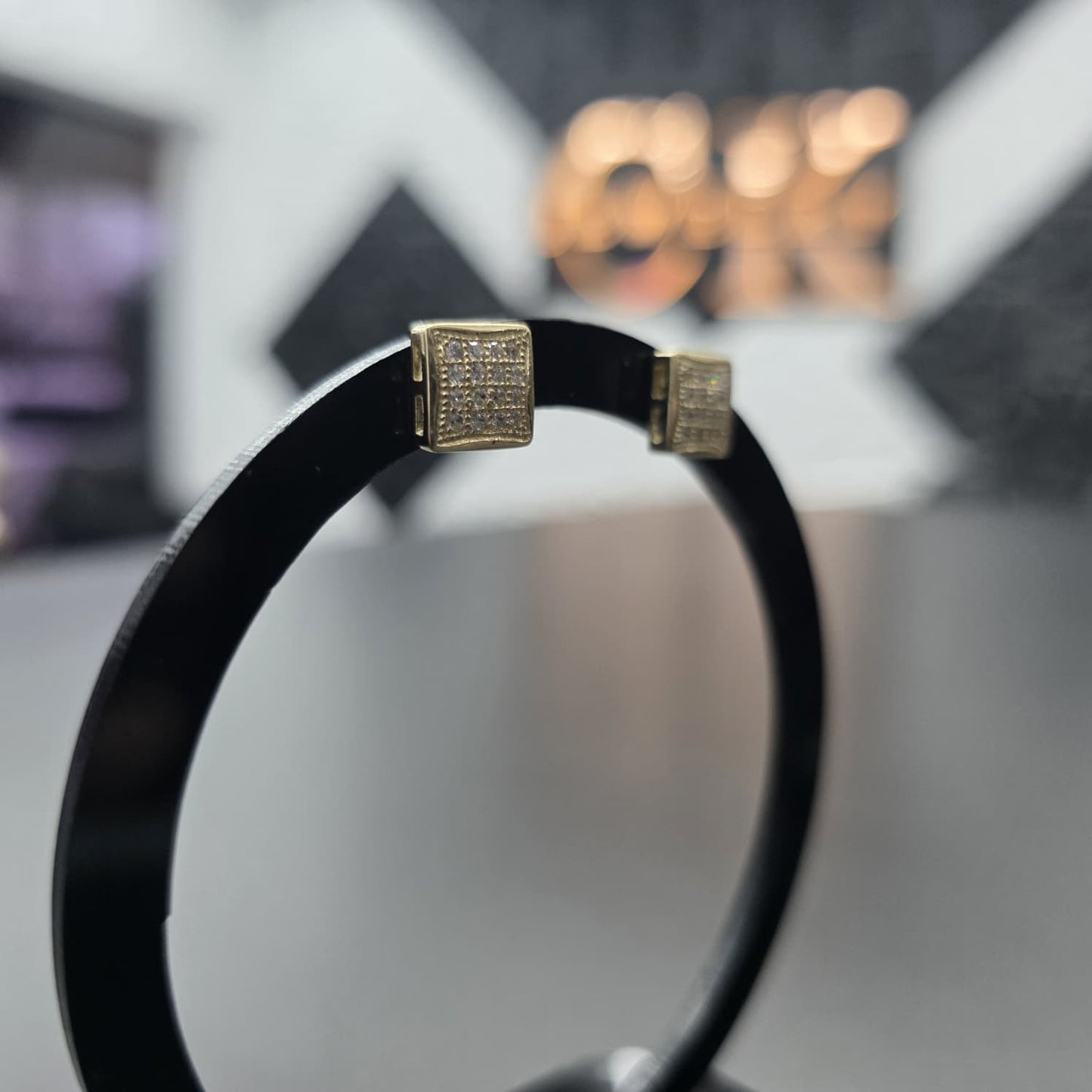 SQUARE STUD EARRING 10K