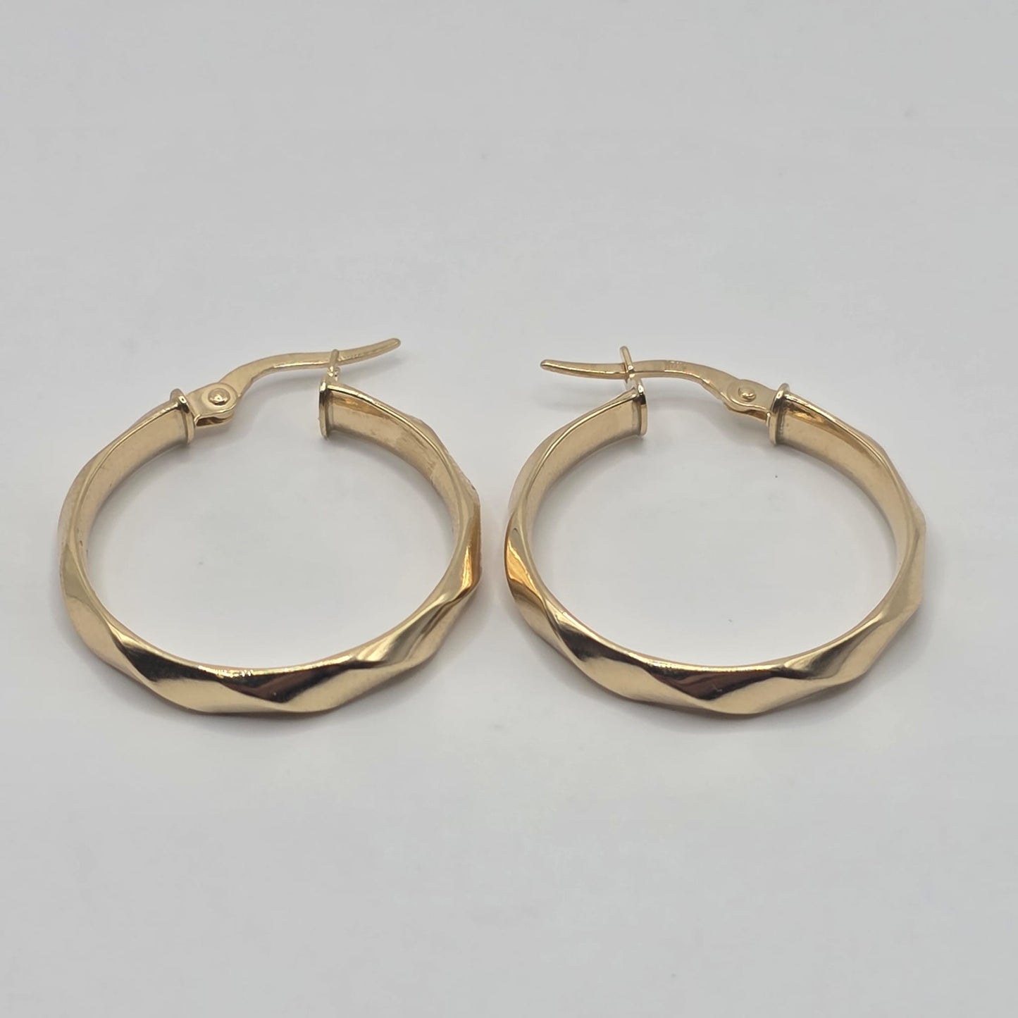 HOOP EARRING 10K