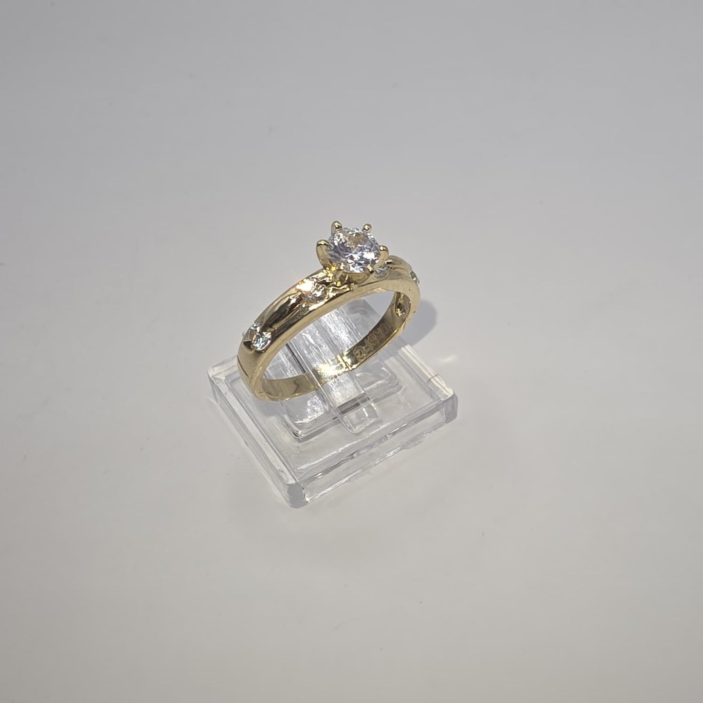 ENGAGEMENRT RING 10K