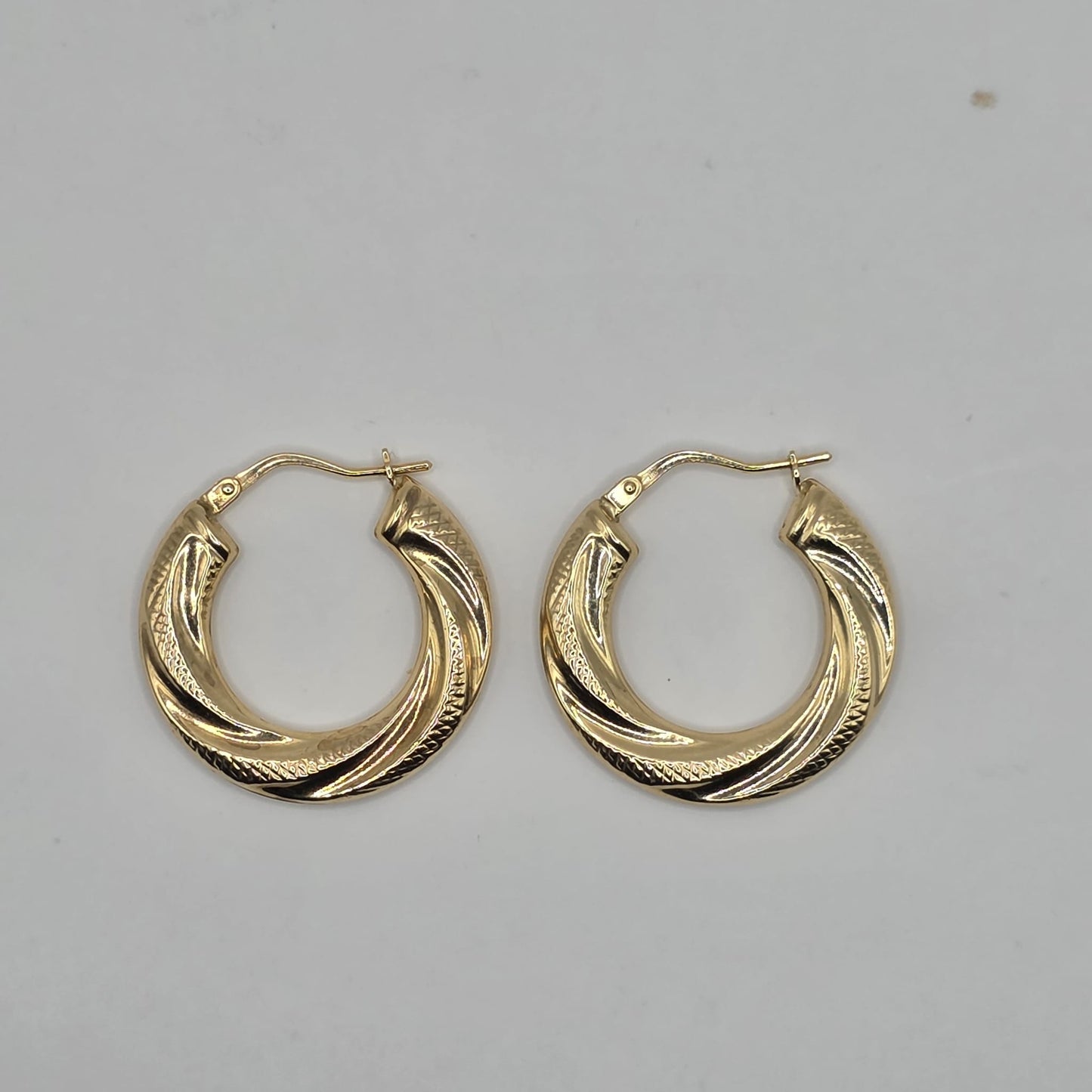 HOOP EARRING 10K
