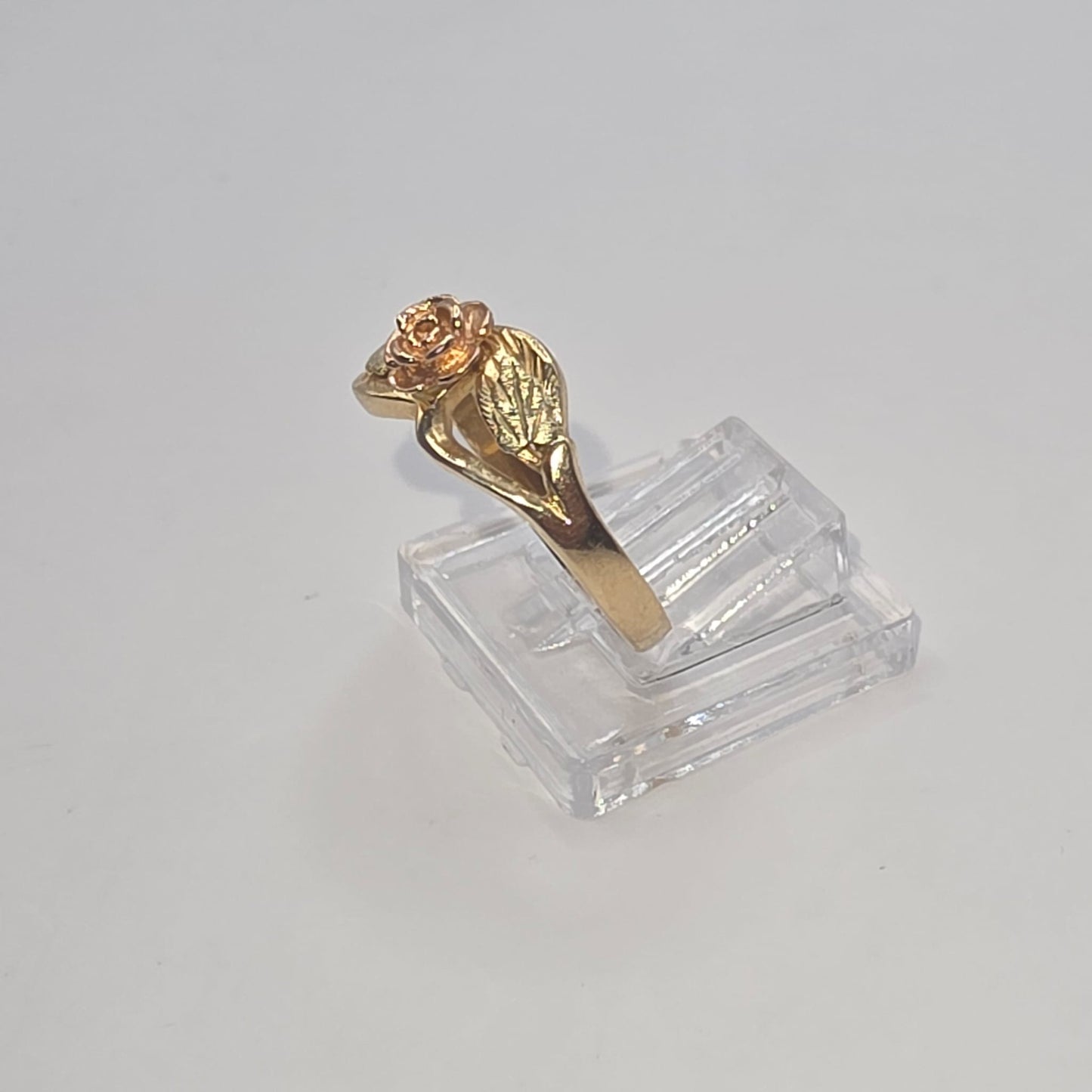 FLOWER RING 10K