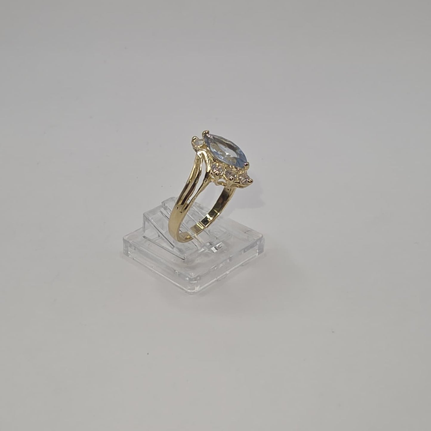 AQUAMARINE RING 10K