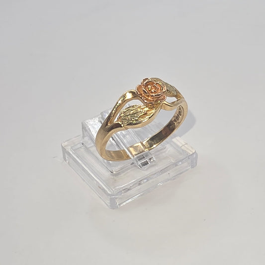 FLOWER RING 10K