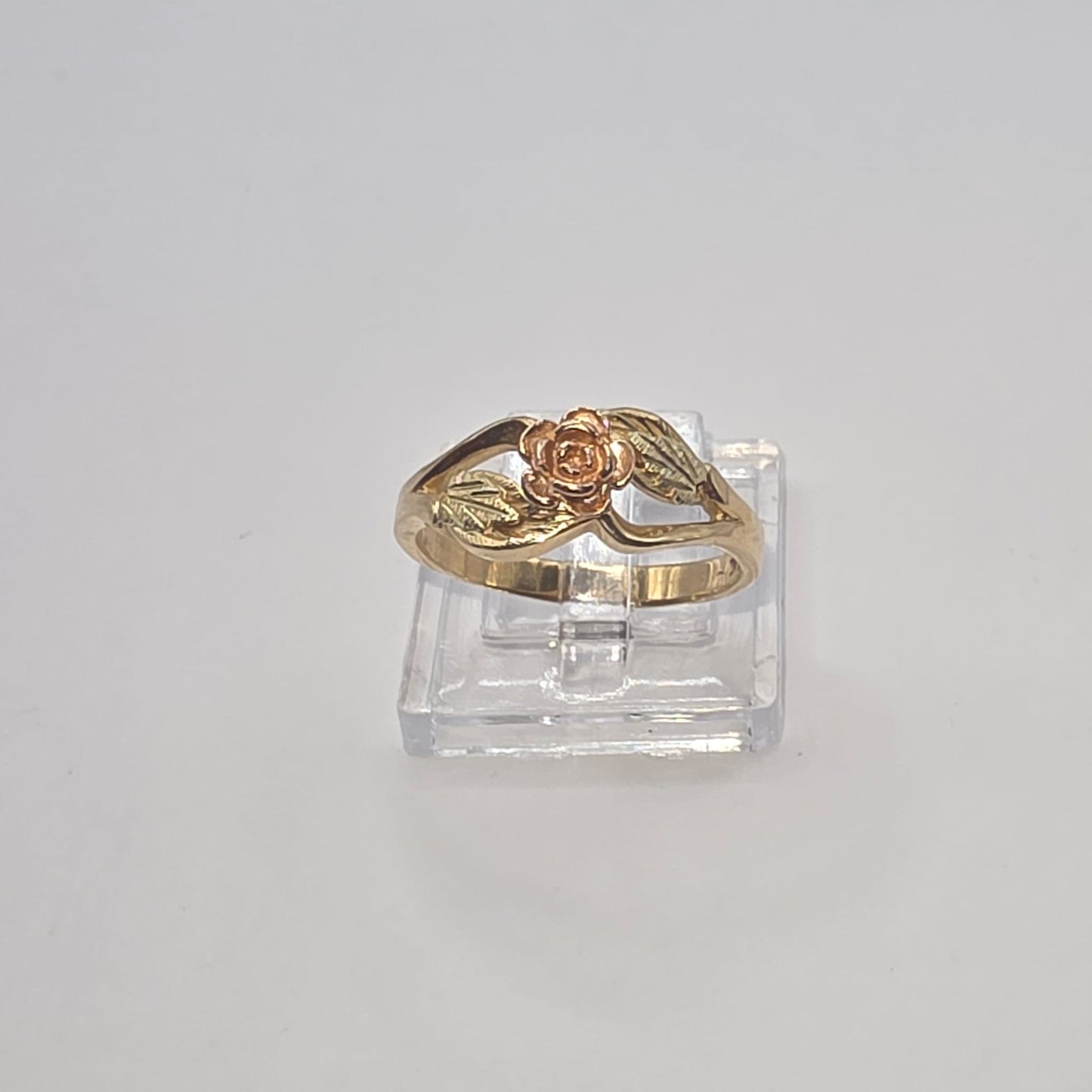FLOWER RING 10K