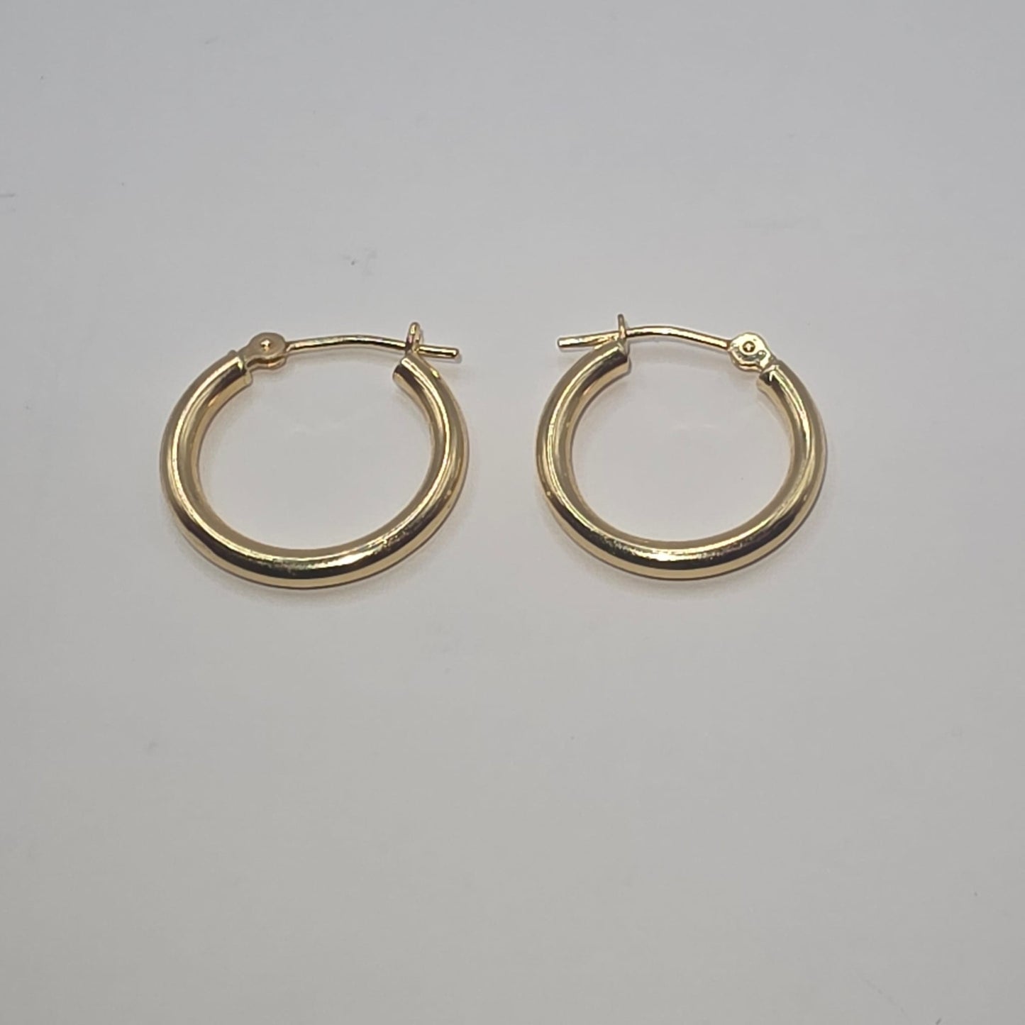 HUGGIES EARRING 14K