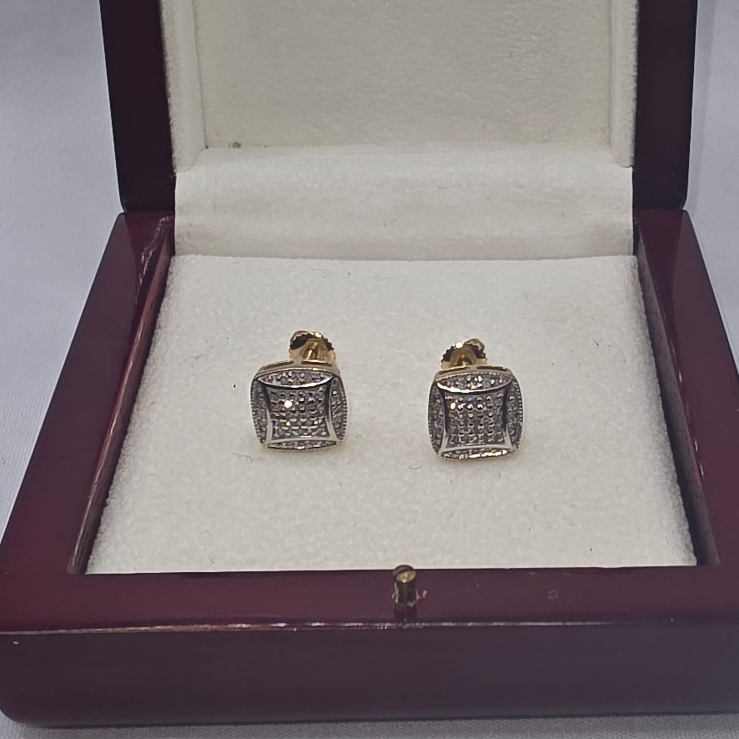 SQUARE STUD EARRING 10K