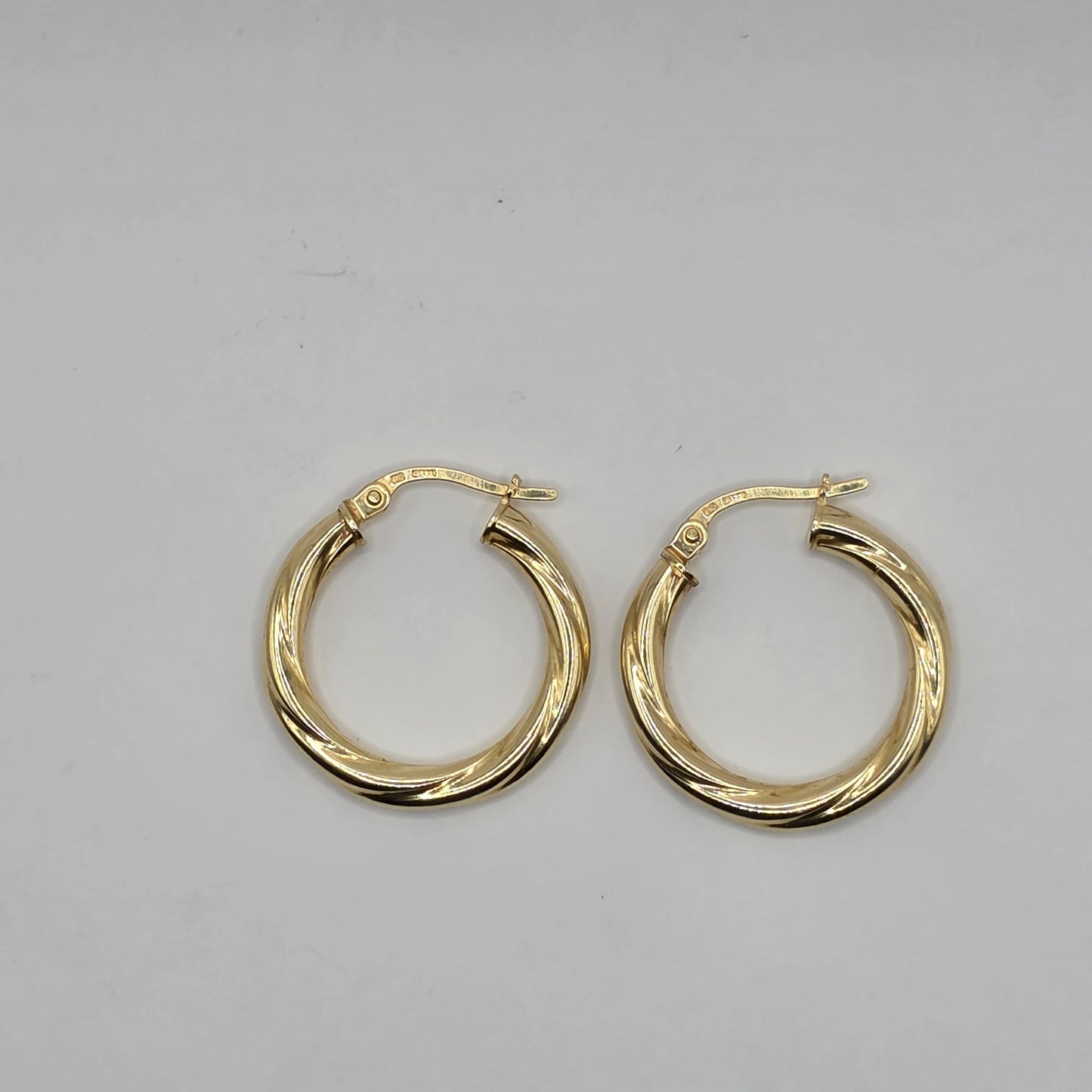 HOOP EARRING 10K