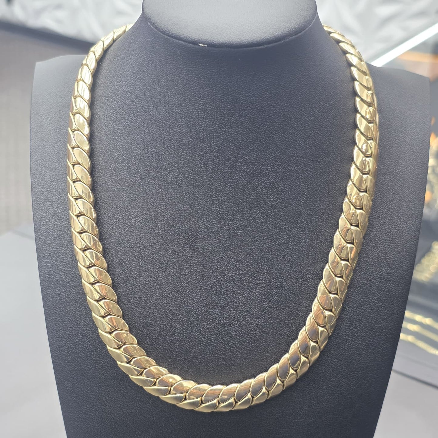 MIAMI CUBAN LINK NECKLACE 14K