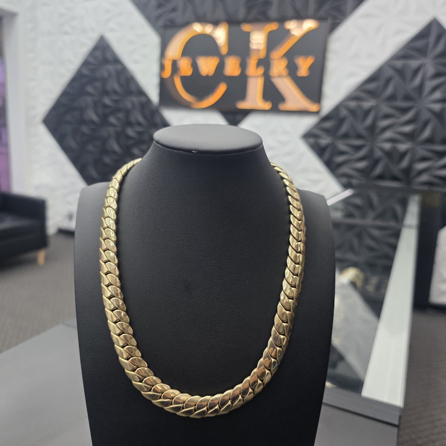 MIAMI CUBAN LINK NECKLACE 14K