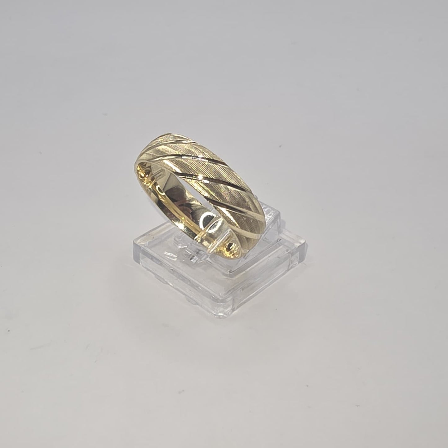 WEDDING BAND RING 10K