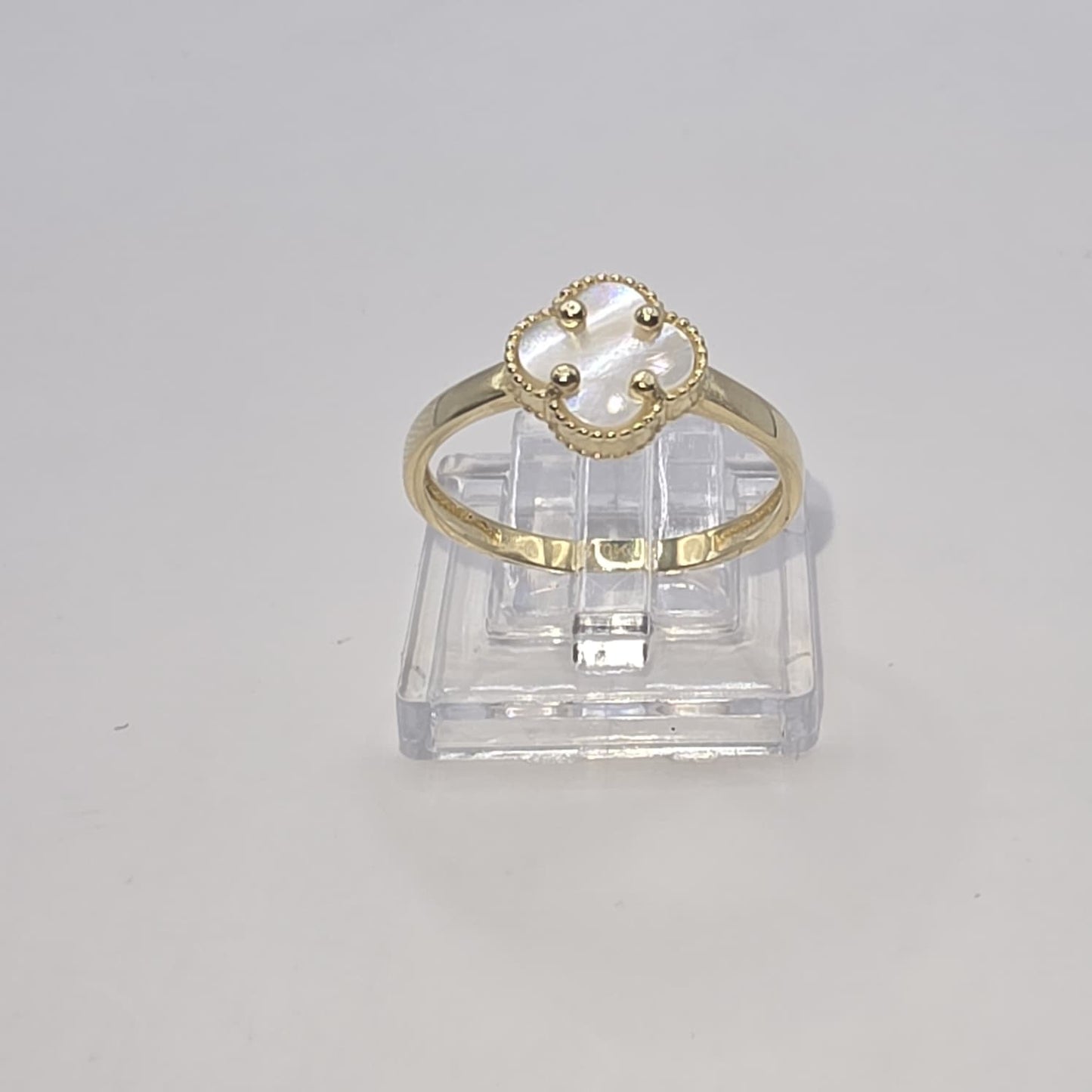 WHITE CLOVER RING 10K