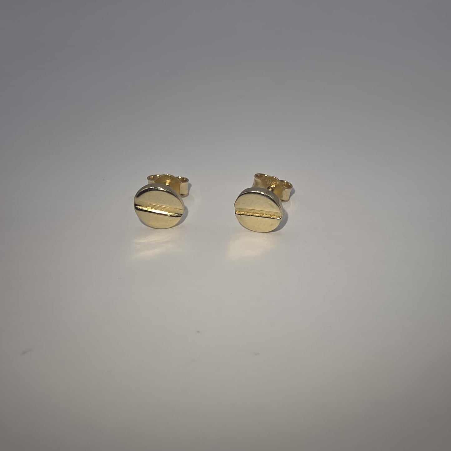 SCREW STUD EARRING 10K
