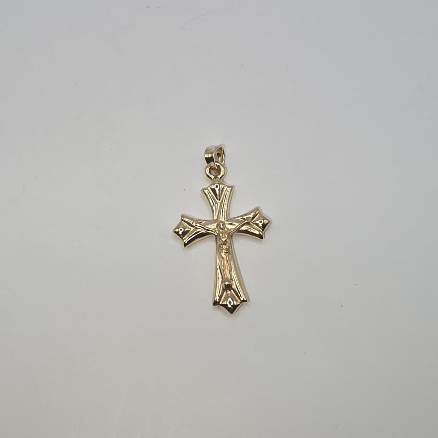 CRUCIFIX PENDANT 10K